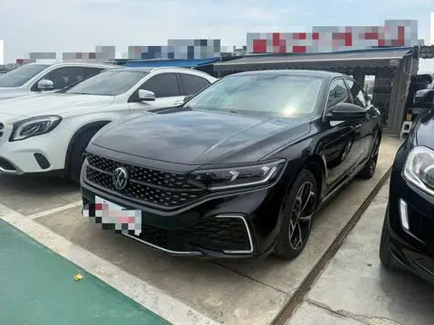 Volkswagen Passat 2023