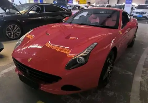 Ferrari California T 2015