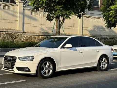 Audi A4L 2015
