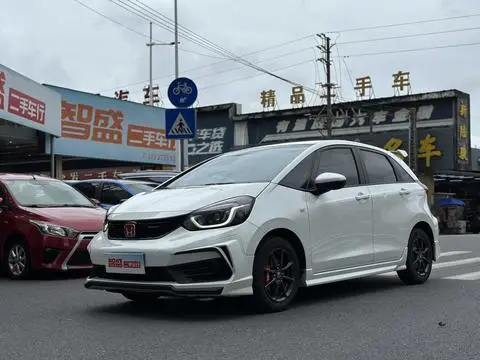 Honda Fit 2024 — фото 1