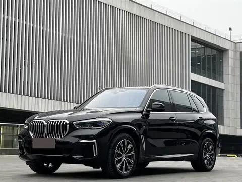 BMW X5 2022 — фото 1