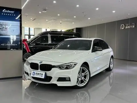 BMW 3 Series 2019 — фото 1