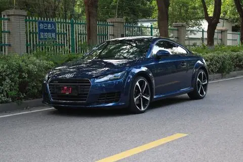 Audi TT 2015