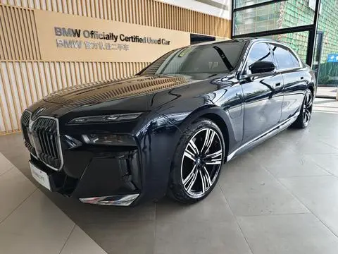BMW i7 2023