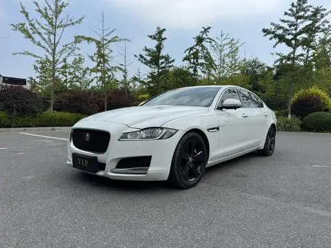 Jaguar XFL 2020