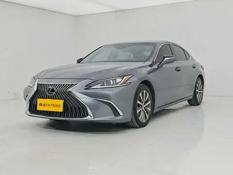 Lexus ES 2018