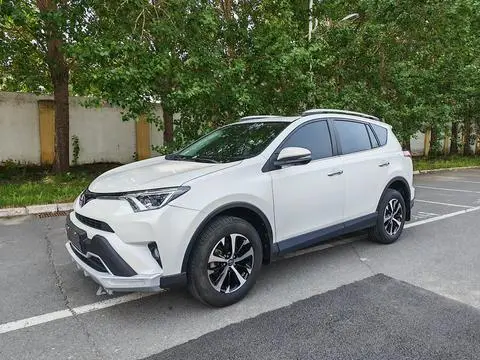 Toyota RAV4 2015