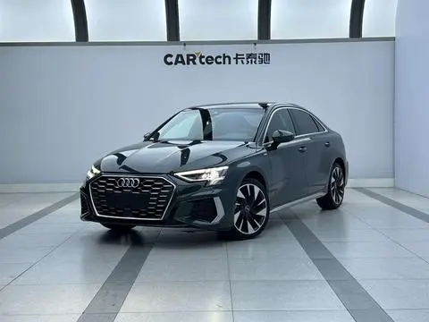 Audi A3 2022 — фото 1