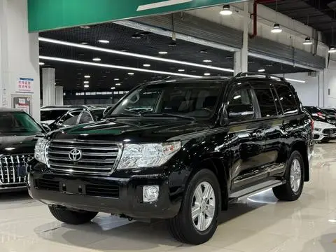 Toyota 兰德酷路泽 2015