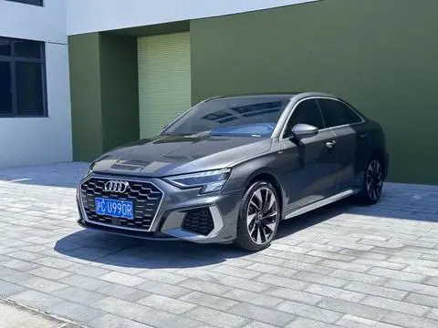 Audi A3 2024 — фото 1