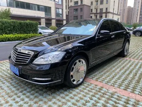 Mercedes-Benz S-Class 2004