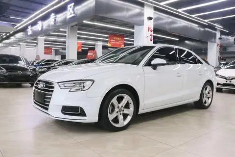 Audi A3 2019 — фото 1