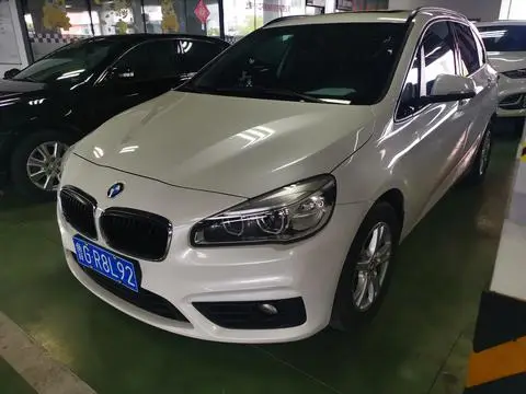 BMW 2 Series 旅行车 2016