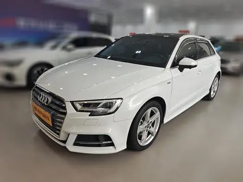 Audi A3 2020 — фото 1