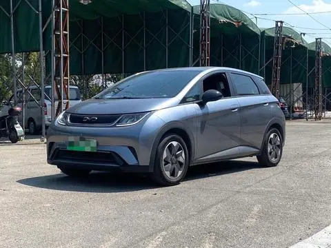 BYD Dolphin 2024