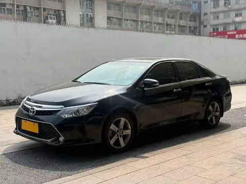 Toyota Camry 2016