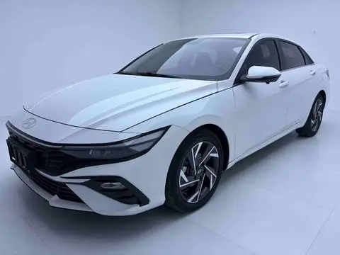 Hyundai Elantra 2023