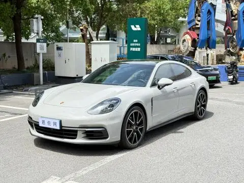 Porsche Panamera 2019