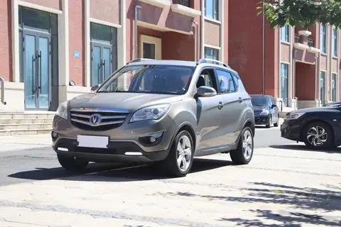 Changan CS35 2015