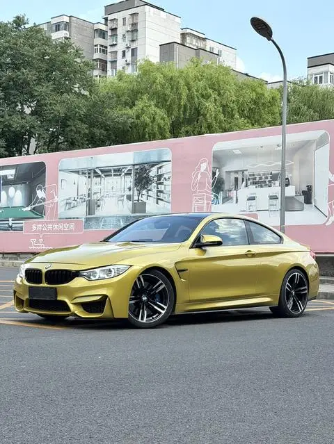 BMW M4 2017