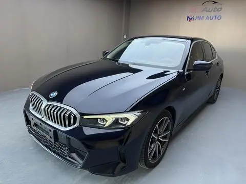 BMW 3 Series 2023 — фото 1