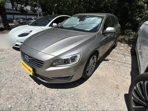 Volvo V60 2015