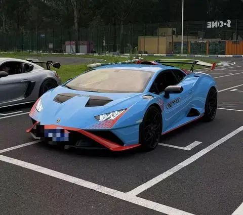 Lamborghini Huracán 2021