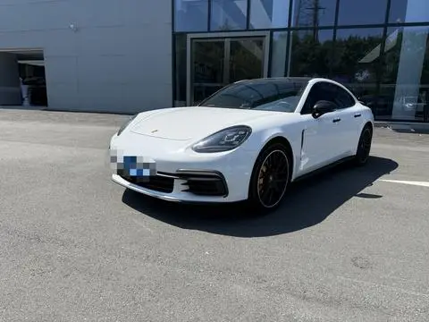 Porsche Panamera 2019