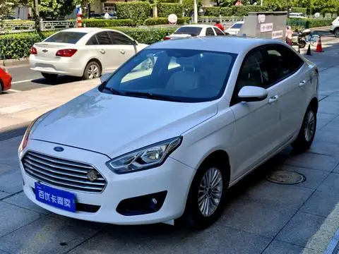 Ford Escort 2015 — фото 1