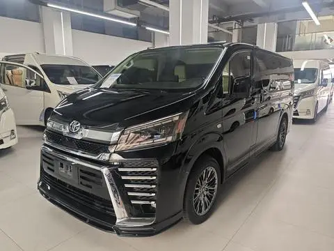 Toyota Hiace 2024 — фото 1