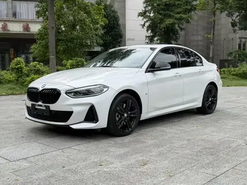 BMW 1 Series 2021