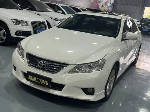 Toyota Reiz 2010