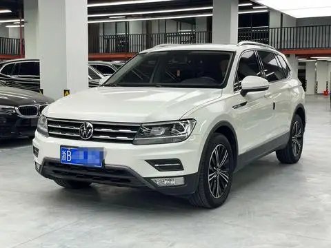 Volkswagen Tiguan L 2021 — фото 1