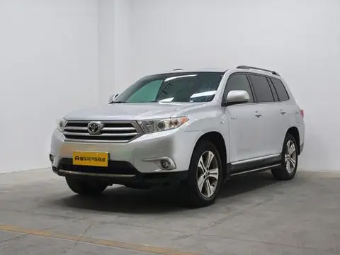 Toyota Highlander 2012 — фото 1