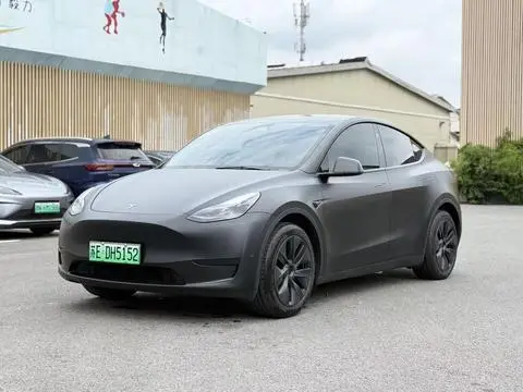 Tesla Model Y 2024 — фото 1