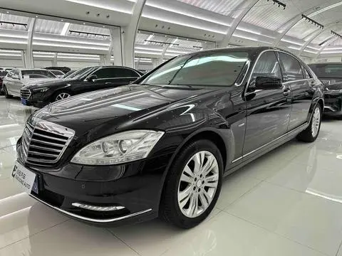 Mercedes-Benz S-Class 2011