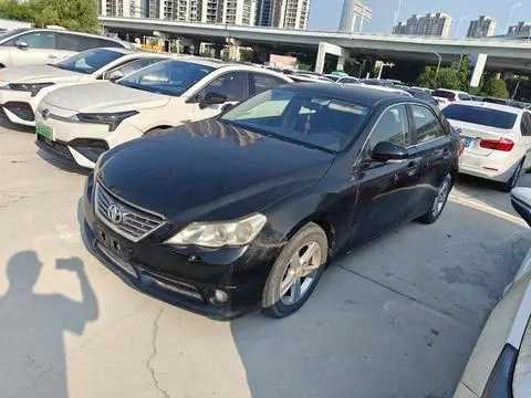 Toyota Reiz 2010