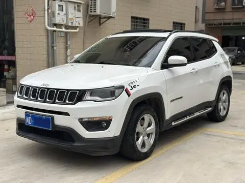 Jeep 指南者 2017