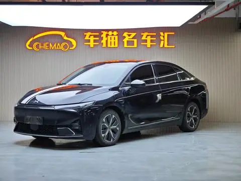 XPeng 小鹏P5 2021