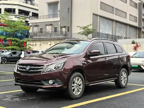 Venucia T70 2016