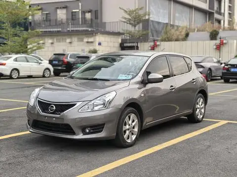 Nissan 骐达TIIDA 2014 — фото 1