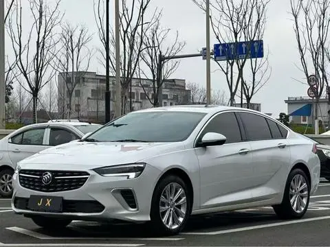 Buick Regal 2023 — фото 1