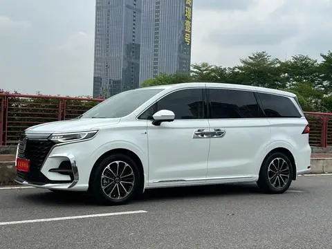 Roewe iMAX8 2021 — фото 1