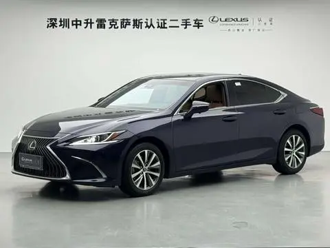 Lexus ES 2020