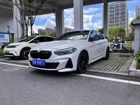 BMW 1 Series 2023