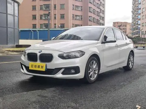 BMW 1 Series 2018 — фото 1