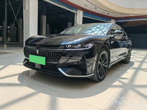 Voyah 追光 PHEV 2024
