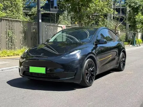 Tesla Model Y 2022 — фото 1