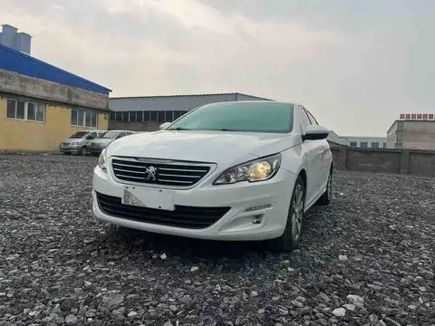 Peugeot 408 2016