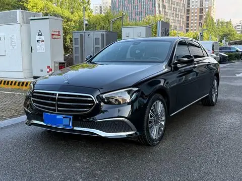 Mercedes-Benz E-Class 2022